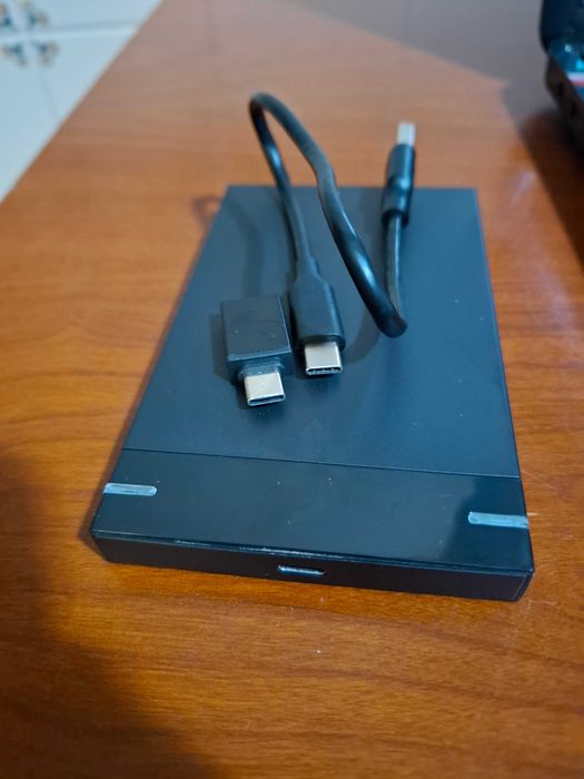 Disco Externo 500GB (Saude 100%) + Cabo e Adaptador USB-C