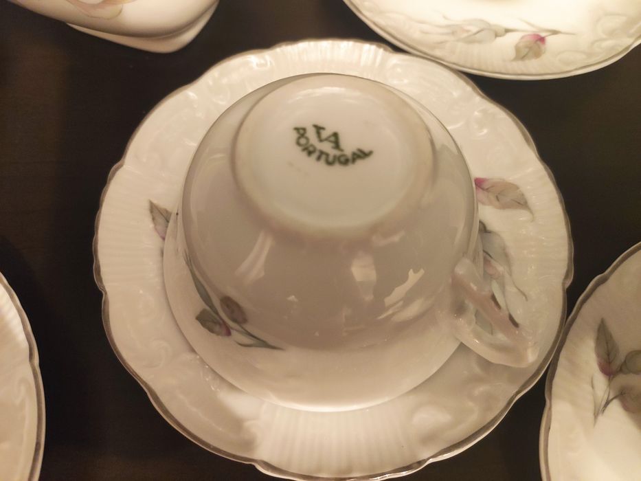 Vista Alegre Tea Set437558469083146241
