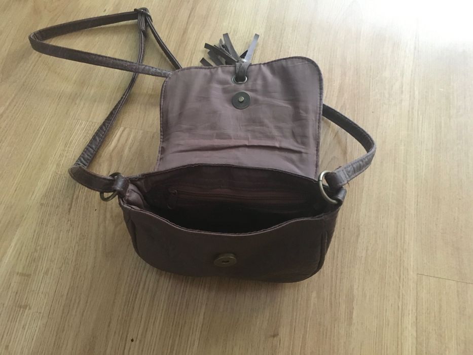 Torebka mała listonoszka brązowa regulowany pasek