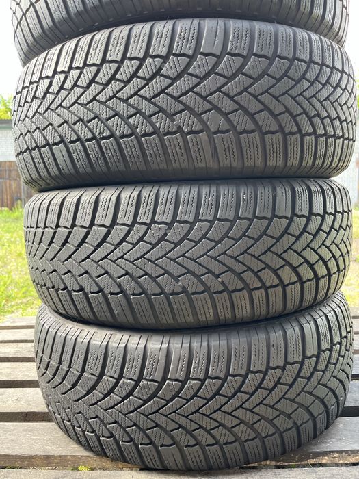 Зимові шини комплект 205/55 r16 Bridgestone