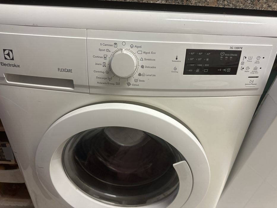 Maquina de Lavar Roupa 7 kg Eletrolux