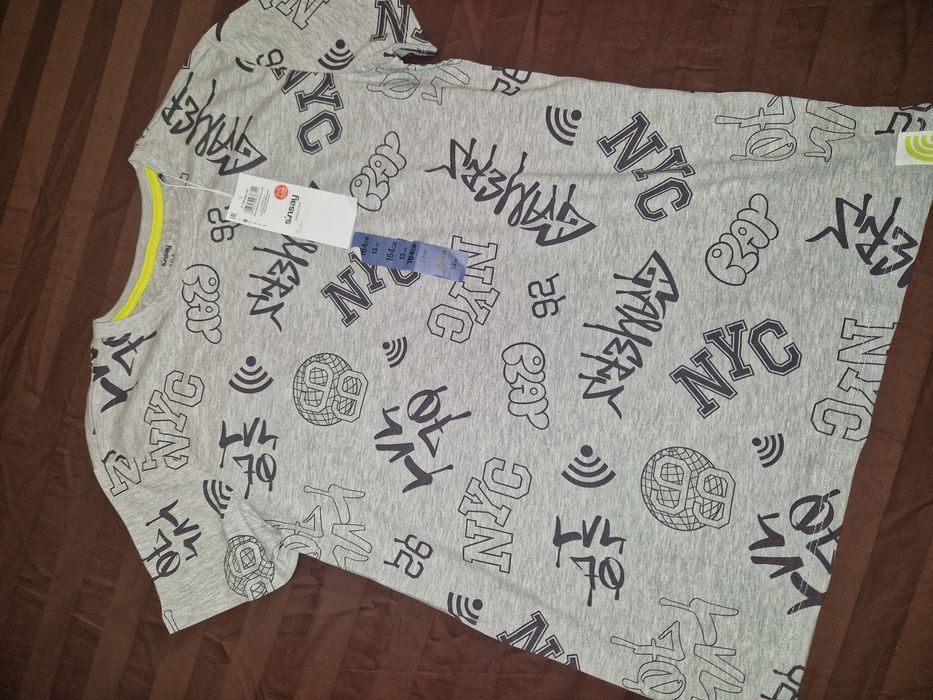 Футболка нова, 164см