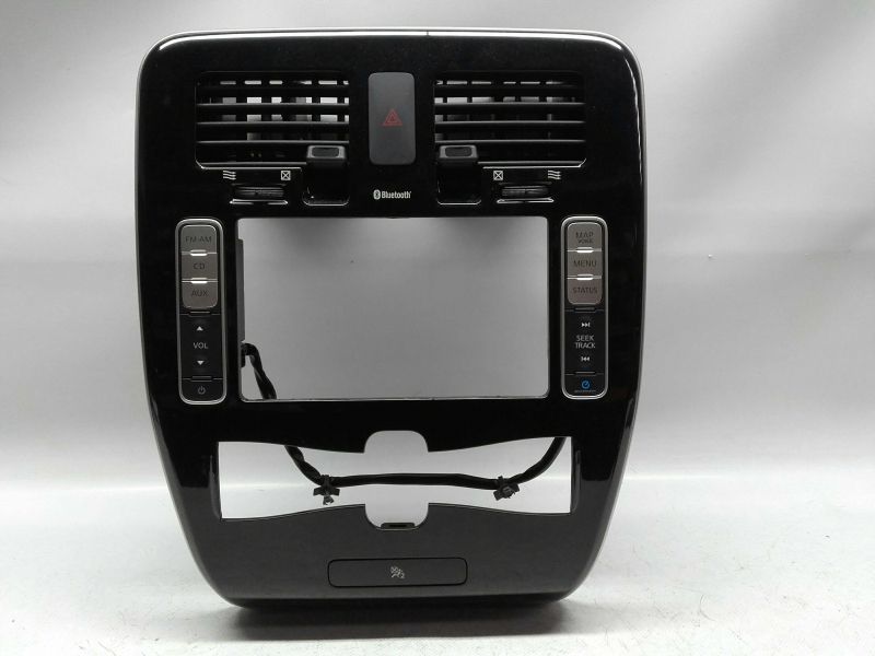 Moldura da consola central / rádio / aro NISSAN Leaf EV (ZE0)