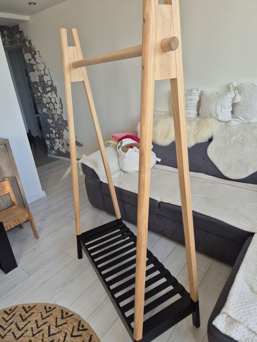 Stojak na ubrania Jennet Yjsk super stan