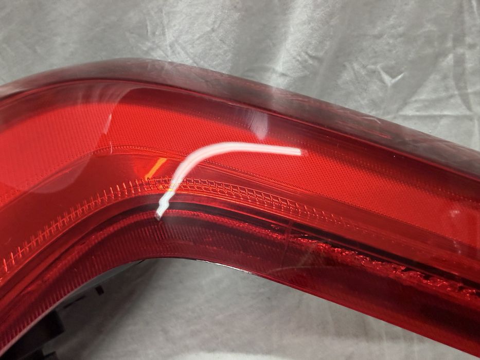 Lampa Prawy Tył  W Błotnik VOLVO V90 LED 16r.-