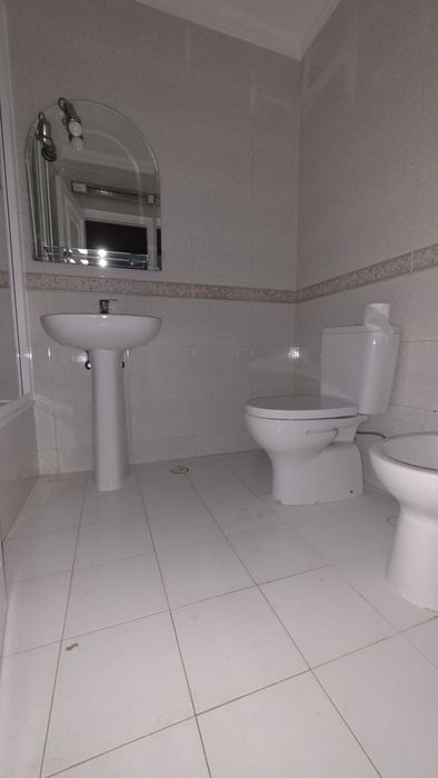 T2 Arrendamento-Queluz (estação) Ler anúncio até o Fim!