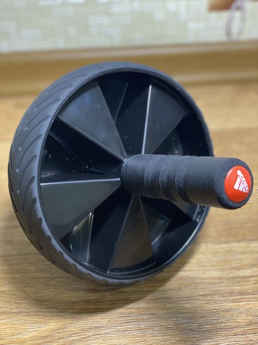 Спортивное колесо adidas