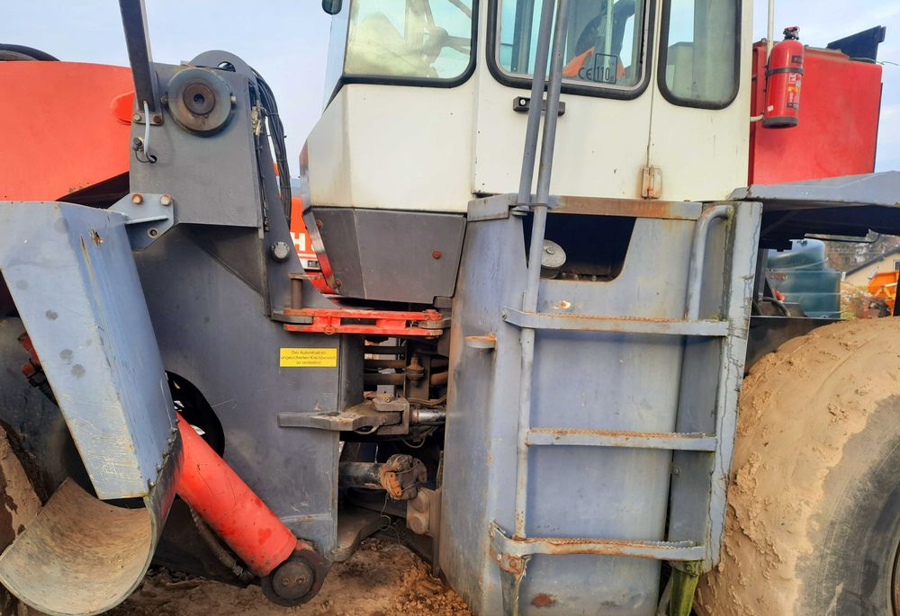 ładowarka O&K L45 siłownik podnoszenia ramienia