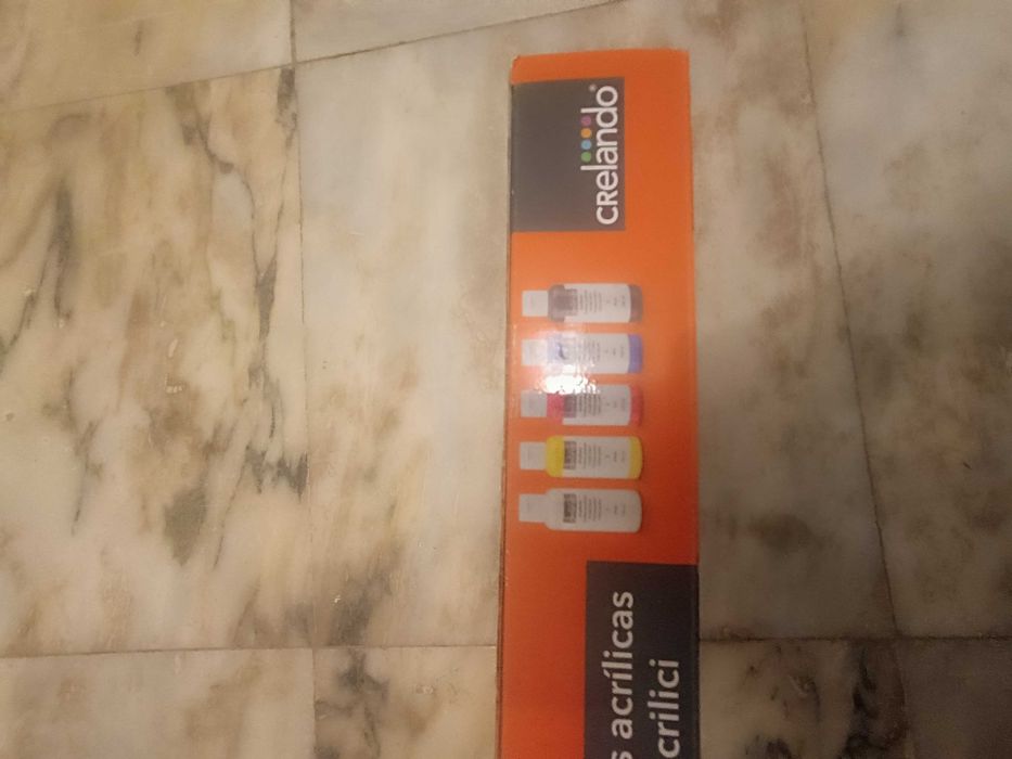 Tinta acrílica ,novo
