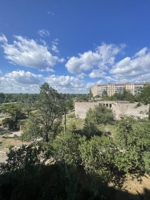 Продажа 3 ком. 1 мкрн. Левый берег