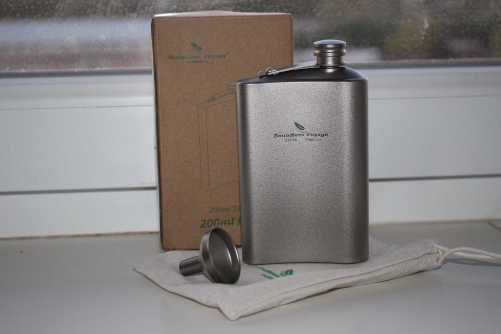 Подарункова фляга титанова для алкоголю пляшка з титану міцших напоїхв