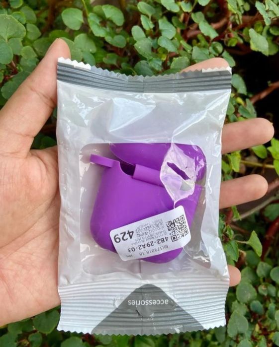 Силіконовий новий чохол для навушників Airpods з карабіном і без.