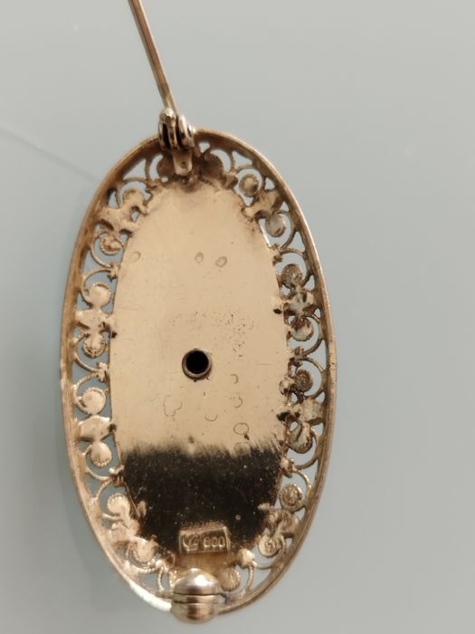 Lindo broche antigo em prata