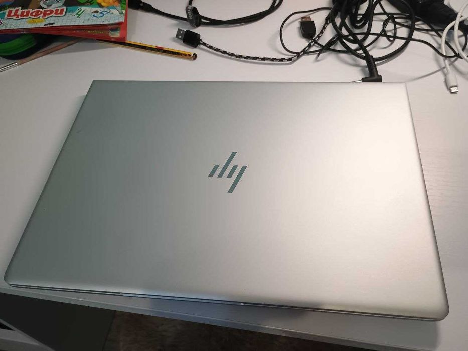 Hp Elitbook 746 g6 Ryzen 7\8gb\256 SSD