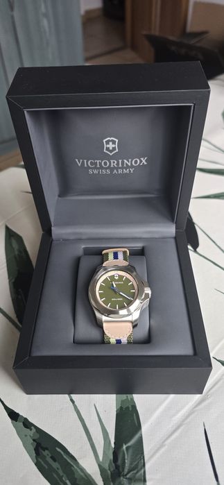 Zegarek Victorinox I.N.O.X. V