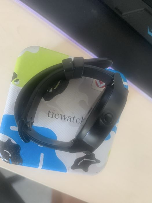 Ticwatch e shadow