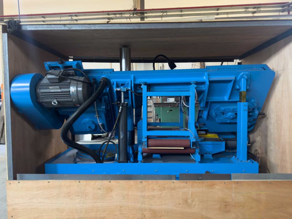 Máquina de corte Semiautomática Dupla Coluna Horizontal