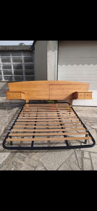 Cabeceira de cama com estrado