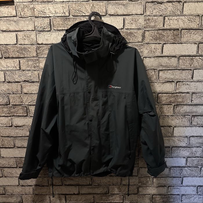 Нова вітровка від Berghaus на технології Gore-tex