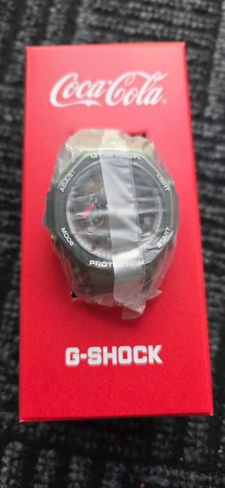 G-Shock GA-2100CC-3AER CasiOak x Coca-Cola – Nowy, Gwarancja, Komplet