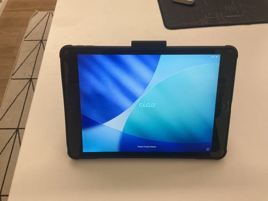 Apple iPad 2021 64GB + Capa e Proteção de ecrã