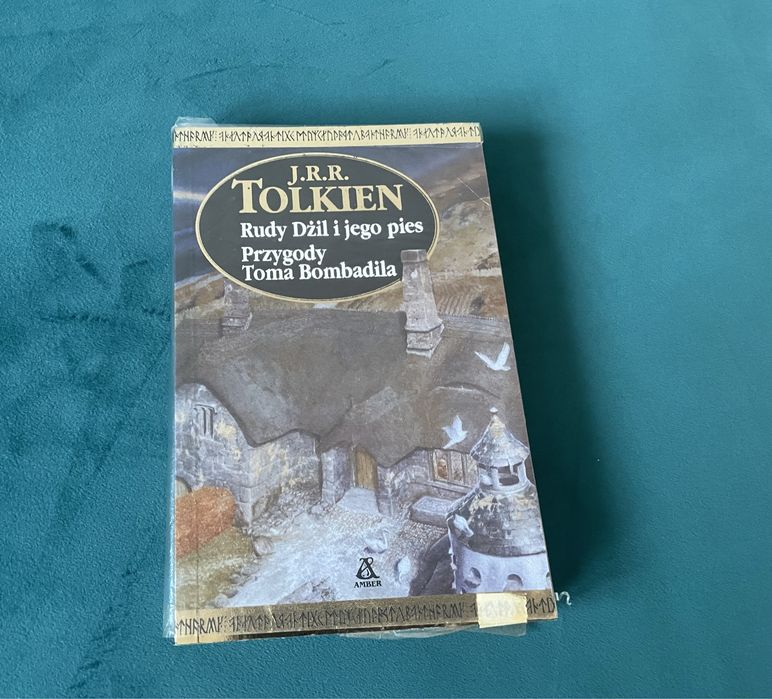 Ksiazka Rudy Dżil i jego pies Przygody Toma Bombadila J.R.R. Tolkien