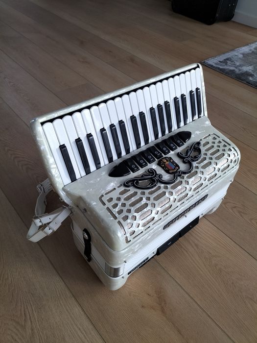 Akordeon Guerrini Oxford  2 96 basów 3 chóry, stan SKLEPOWY !!!