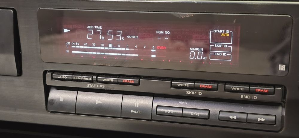 Sony  DAT DTC-690