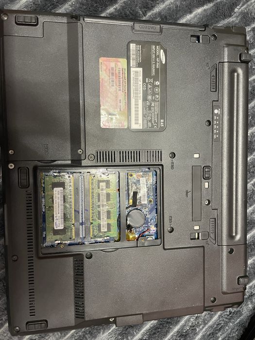 Ноутбук  samsung  NP-R45