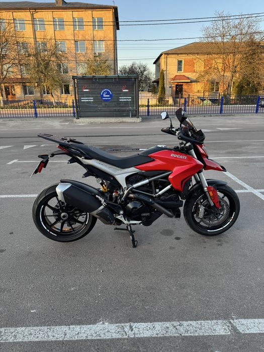 Ducati Hypermotard Hyperstrada 939