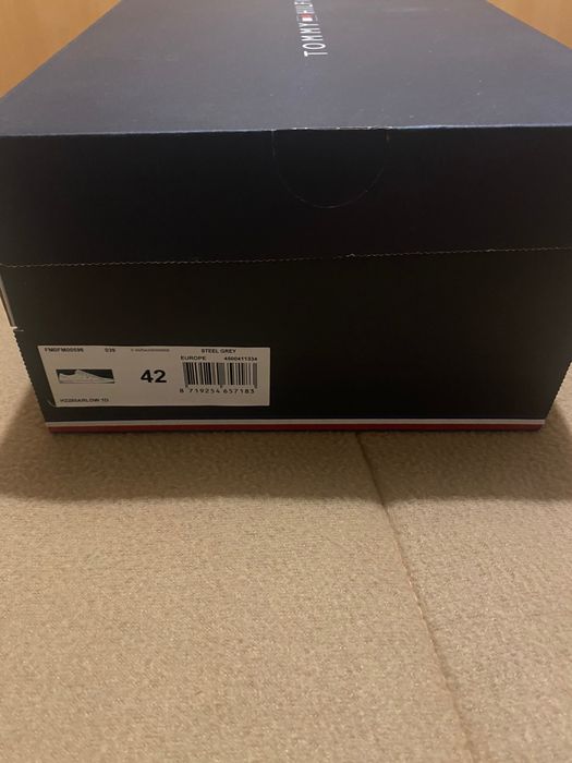 Ténis Tommy Hilfiger