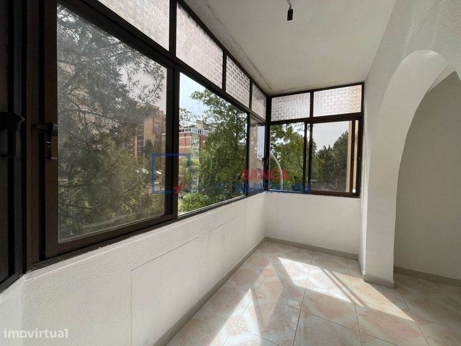 Apartamento T2 Algueirão 83M2