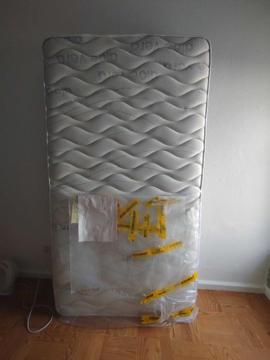 Colchão Ortopédico Colmol SSW Koluna – Como Novo (183x98)