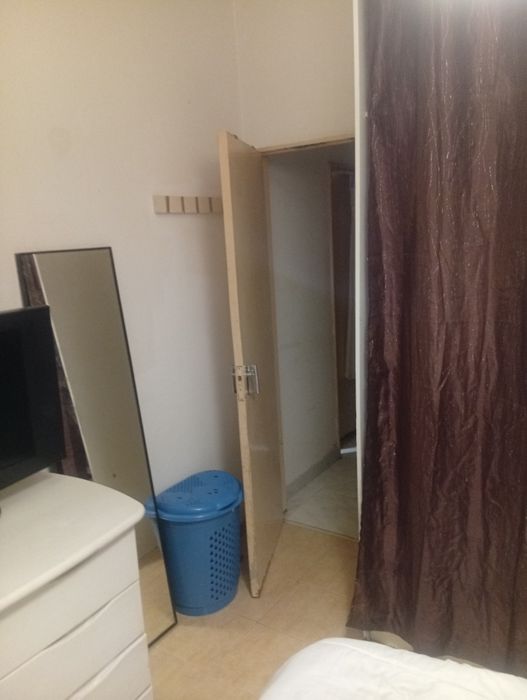 Tenho quarto para alugar na zona de Porto salvo Oeiras  entrada imediata