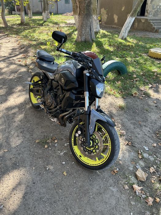 Yamaha mt-07 2016