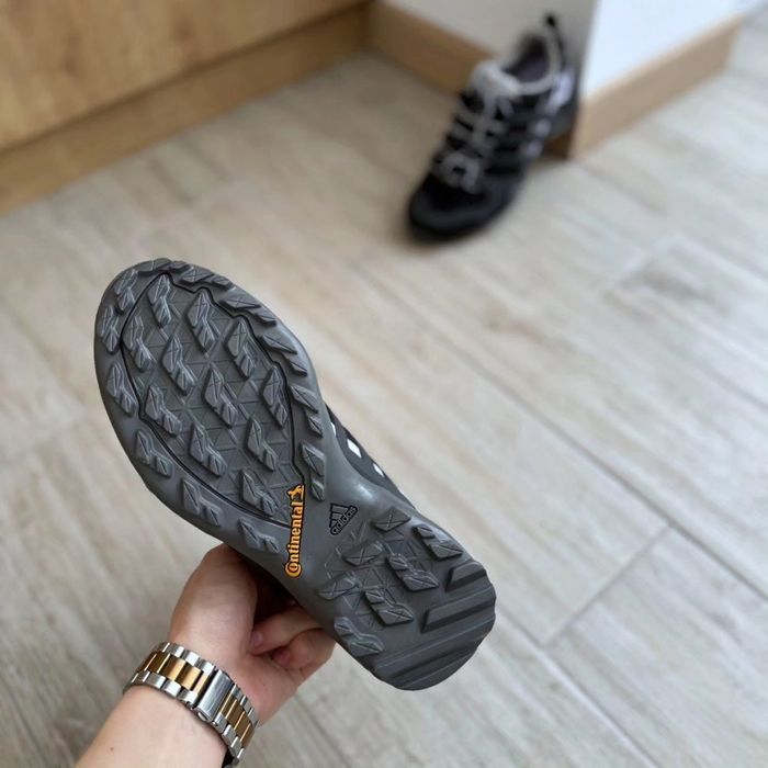 США! Жіночі кросівки Adidas Terrex Swift R2 GORE-TEX Оригінал! 37-38 Прод