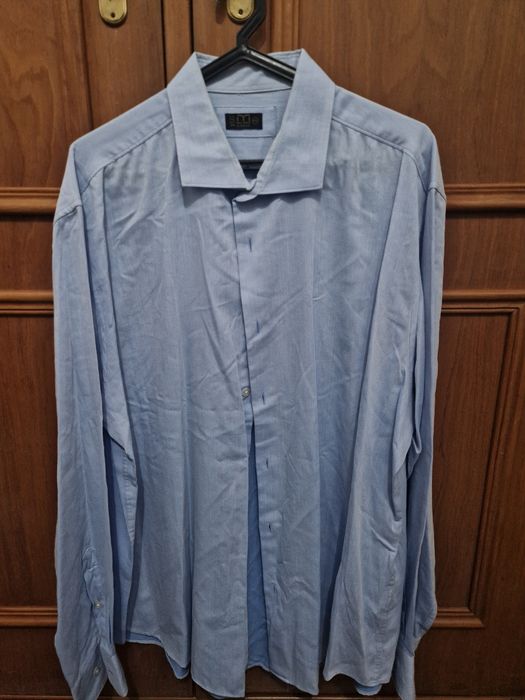 Conjunto de camisas de marca