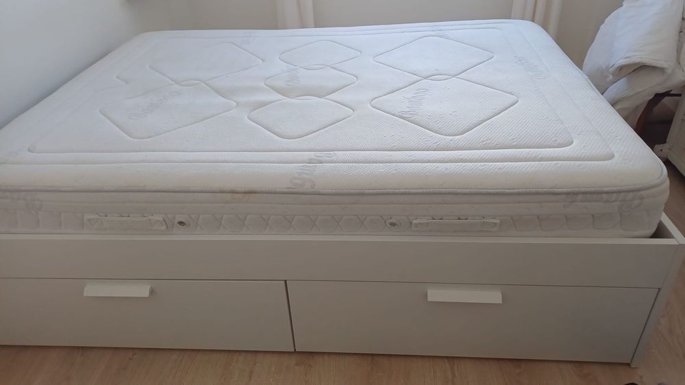 Estrutura cama com arrumação
