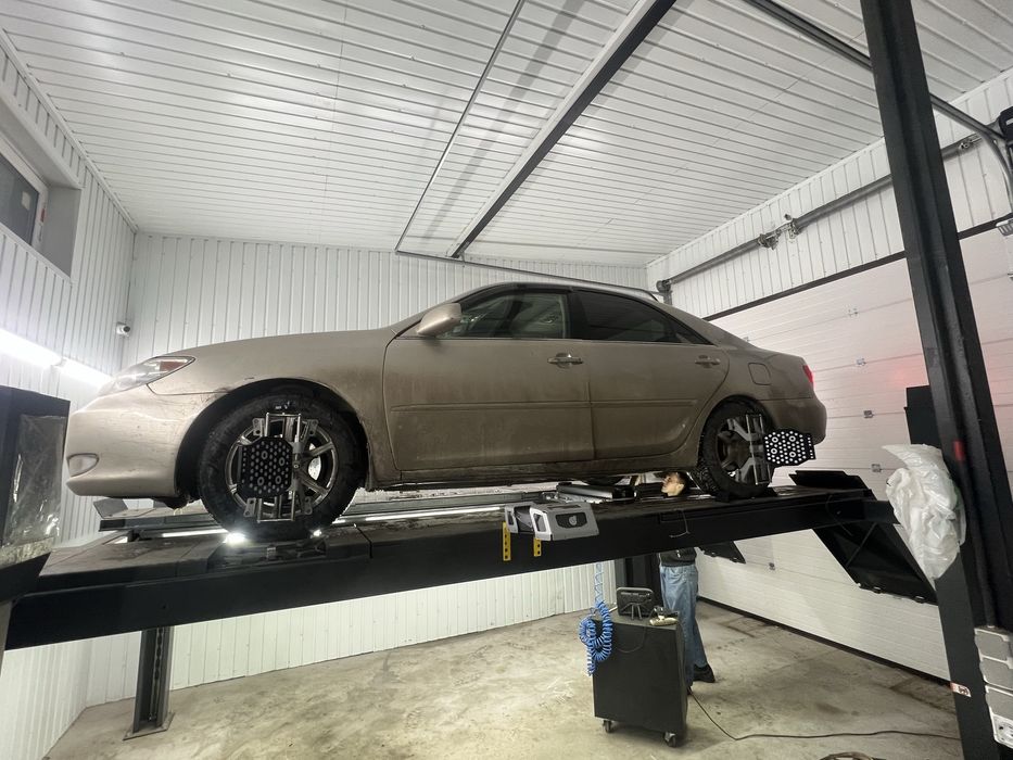 Продам Toyota Camry на газу 3.0 літра