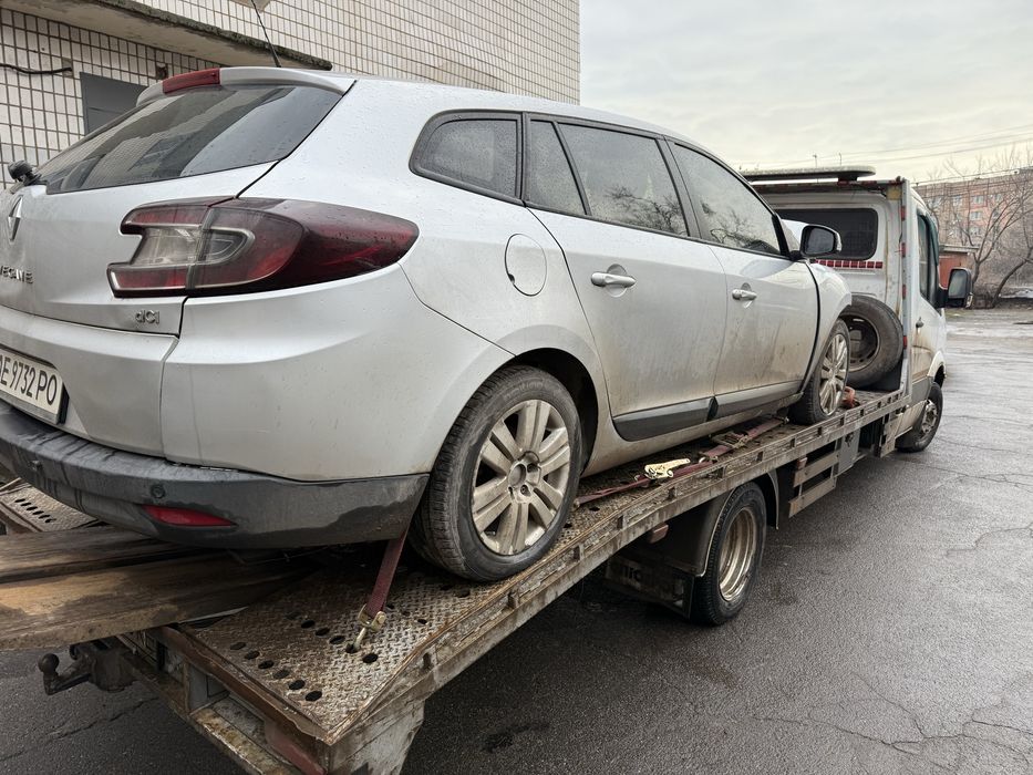 Продам reno megan 2010 после дтп