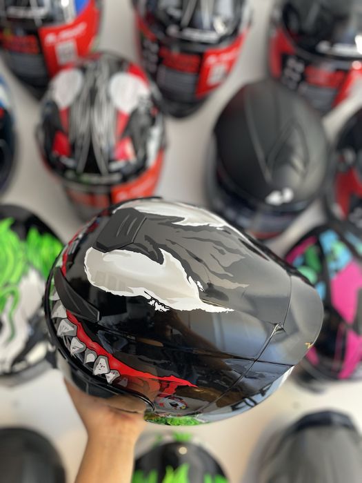 Capacete Jockey novo.