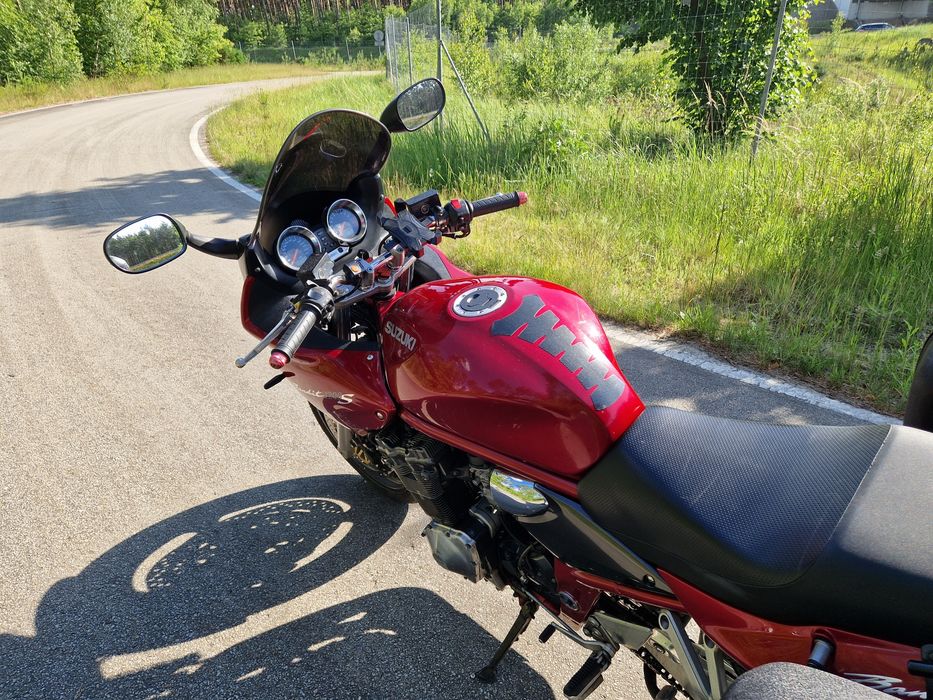 Suzuki bandit 1200s