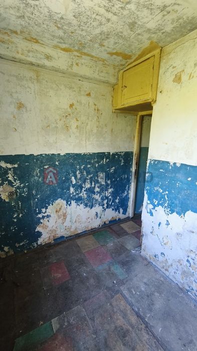 Продам 1 кімнатну квартиру центр смт Кринички