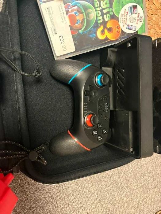 Nintendo Switch plus akcesoria