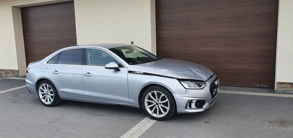 Audi A4 Limousine 2.0 Salon PL 1 właściciel. Po kolizji przodem. Pali jeździ