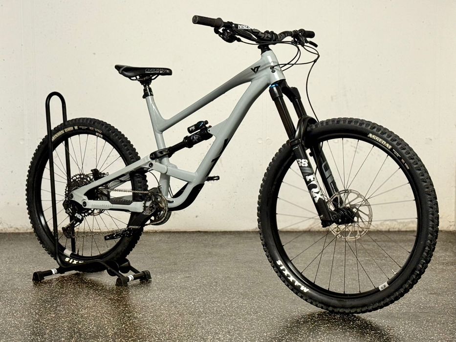 YT Capra 2022 - Rama L Mulet Fox 38 Fox Float Sram Code jak NOWA Bytom ...