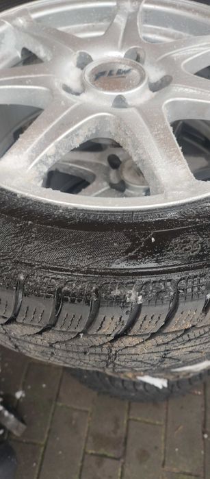 Alufelgi z oponami zimowymi 16 cali