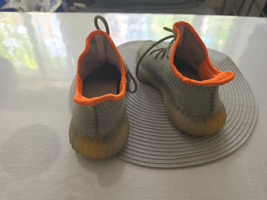 Yeezy Boost 350 V2 "Desert Sage". 38 р