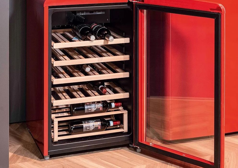 Nowa Winiarka Lodówka Chłodziarka na wino Amica Retro Czerwona WKR 341