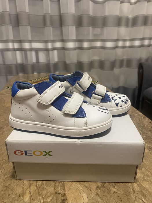 Кросівки geox для хлопчика 25 р